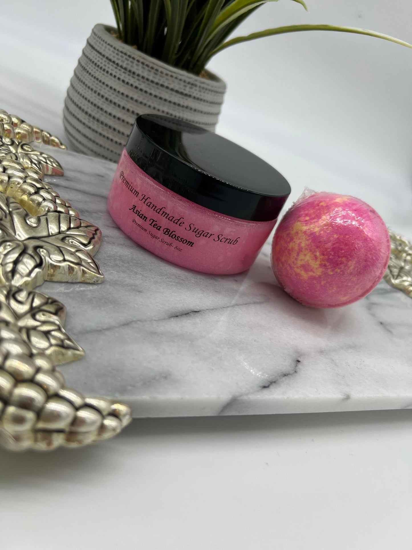 RJ Vegan Sugar Scrub & Bath bomb by NKS